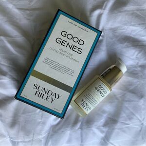 Sunday Riley Good Genes Lactic Acid Treatment - White and Gold Packaging